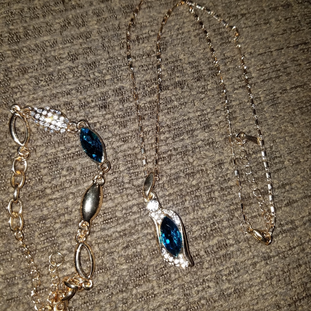 Necklaces - Picture 8 of 8